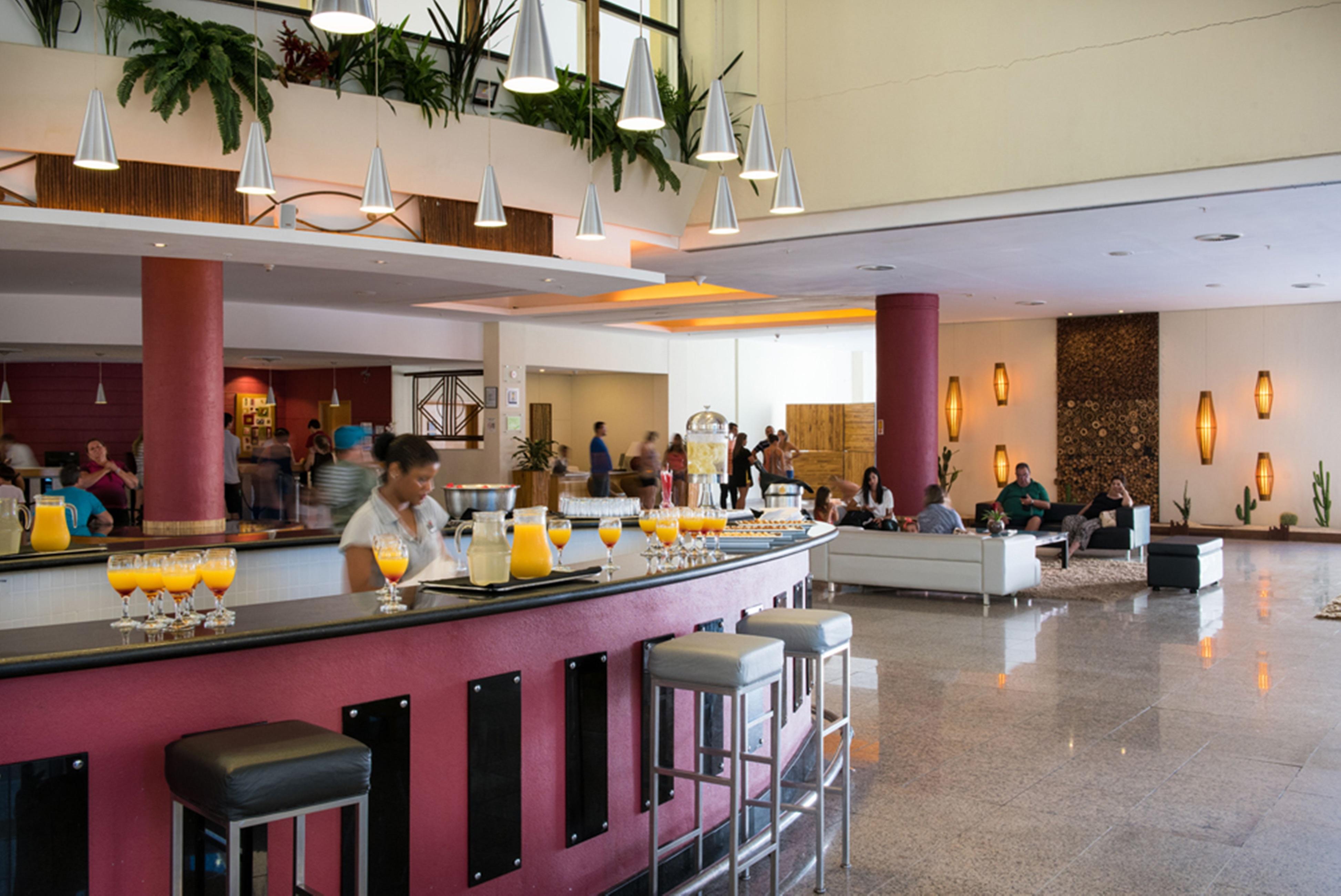 Vila Gale Eco Resort Angra Angra dos Reis Exteriör bild The lobby bar at the Sheraton Berlin